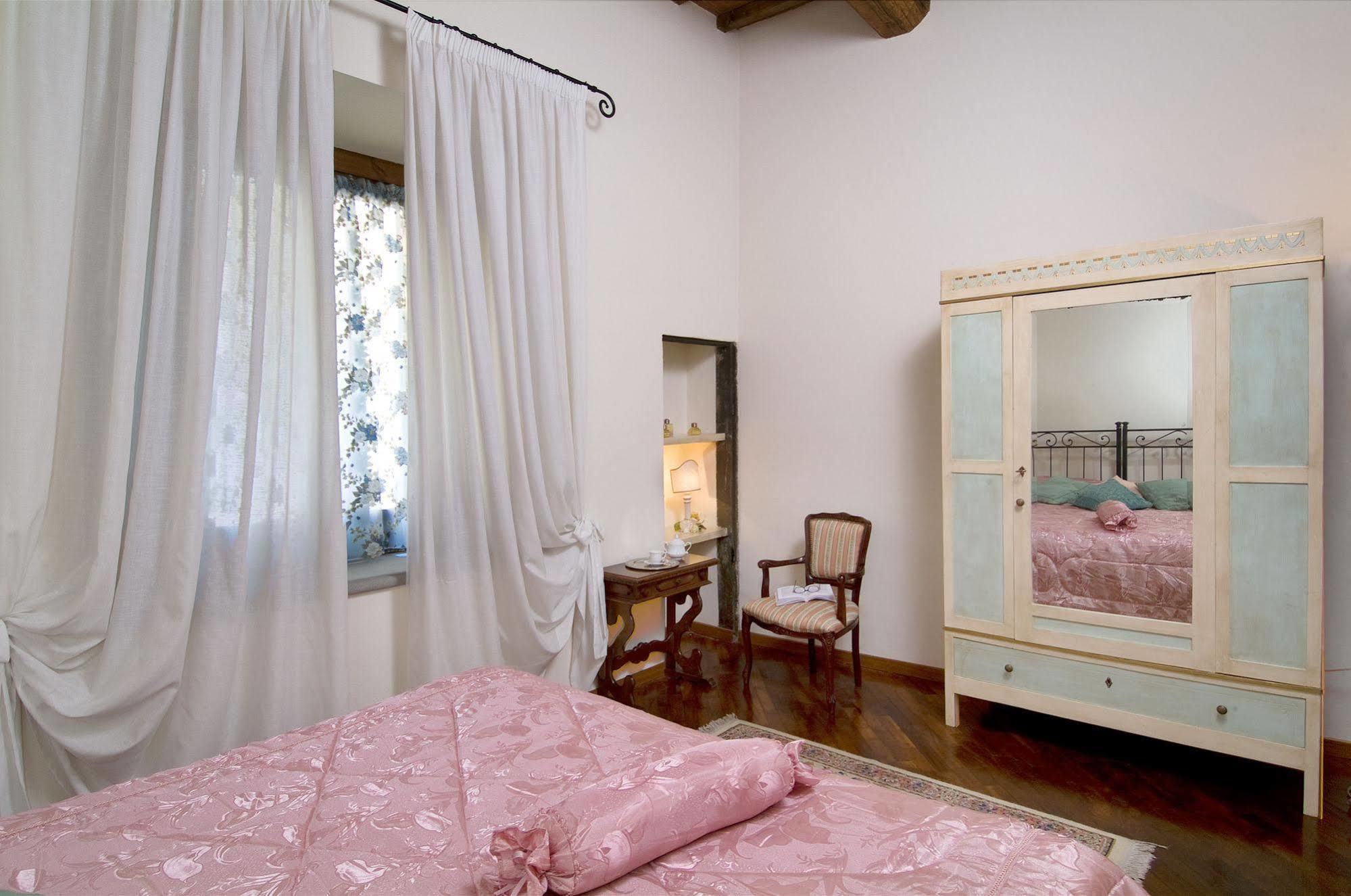 Accademia Residence Prato  Luaran gambar